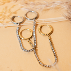 Aretes colgantes con diamantes