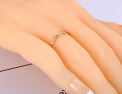 Anillo cruz piedritas
